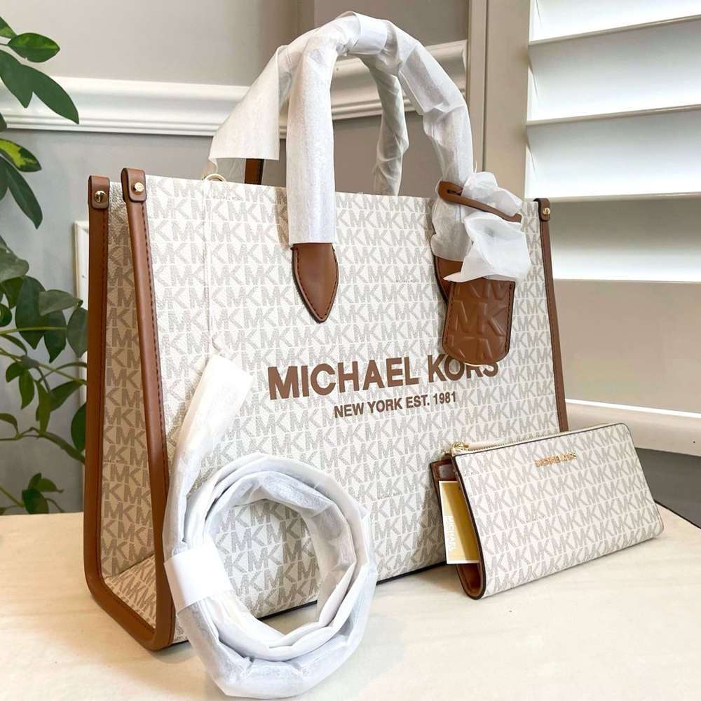🔥NeW! Michael Kors Mirella Medium Tote Set - Picture 2 of 10